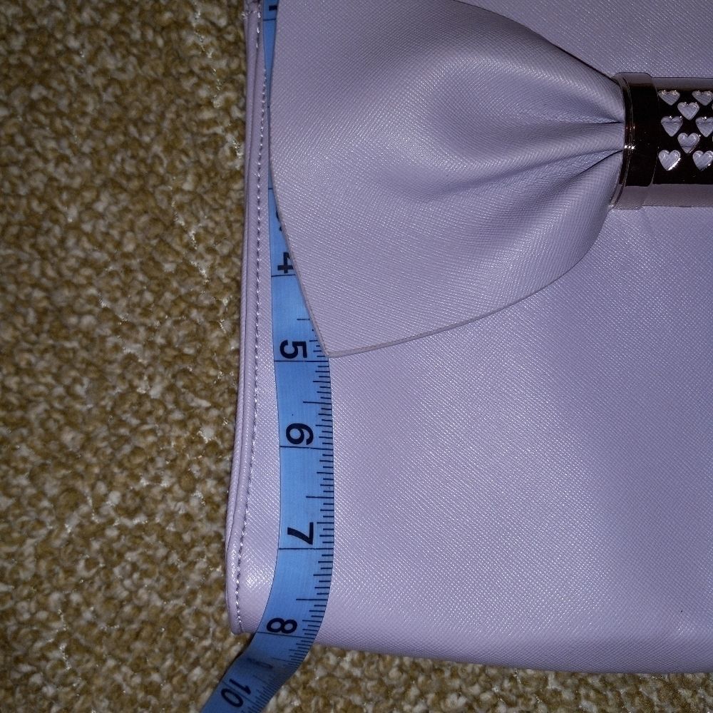 BETSEY JOHNSON PURSE - Picture 10 of 11
